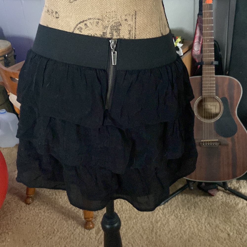 Guess Ruffle Mini Skirt - Picture 2 of 6